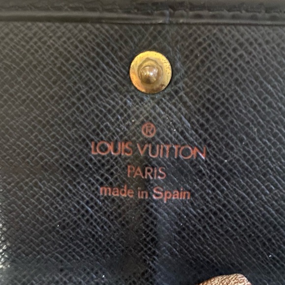 Black Louis Vuitton Epi Textured Leather long Wallet EUC - Picture 4 of 17